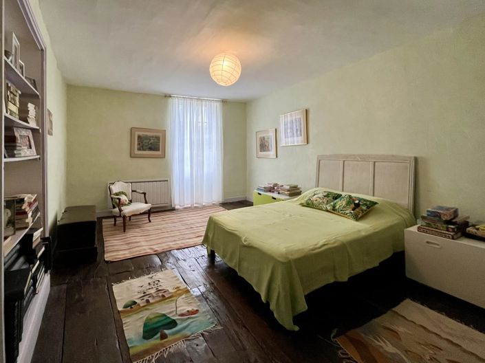Image No.10-4 Bed Village House for sale