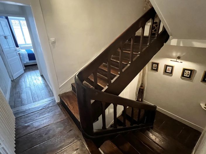 Image No.11-6 Bed House for sale