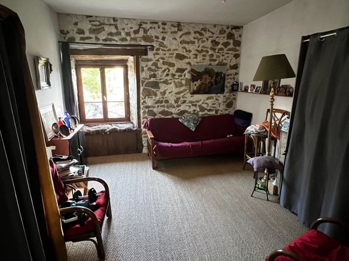 Image No.9-6 Bed House for sale