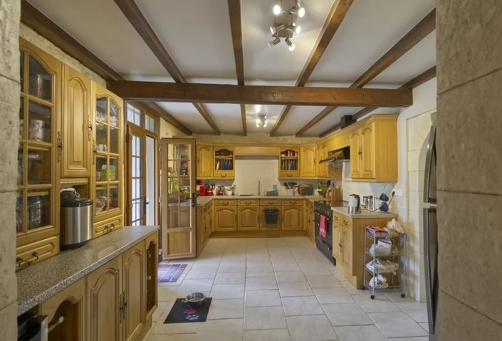 Image No.3-5 Bed House for sale