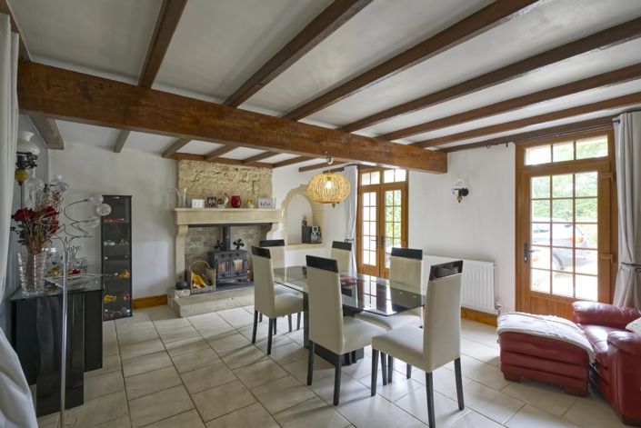 Image No.9-5 Bed House for sale