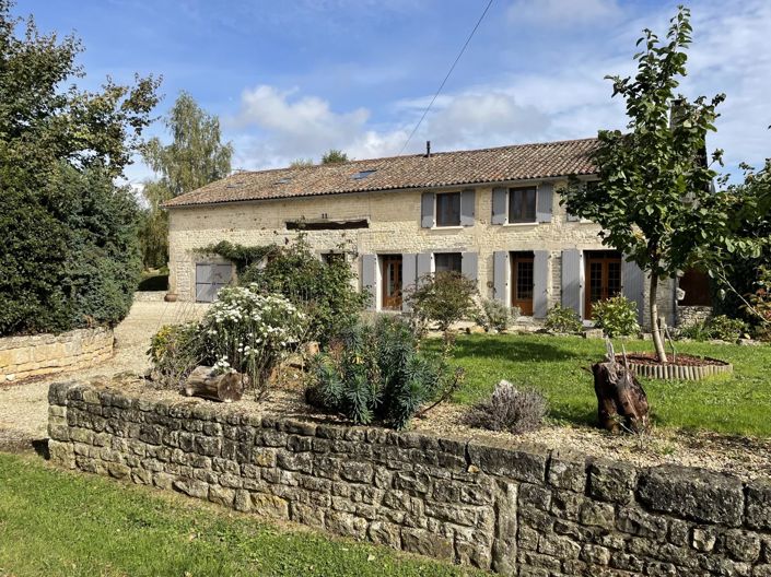 Image No.8-5 Bed House for sale
