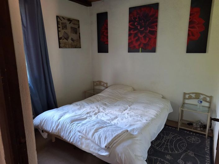 Image No.9-6 Bed House for sale
