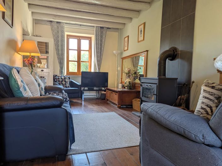 Image No.4-3 Bed Village House for sale