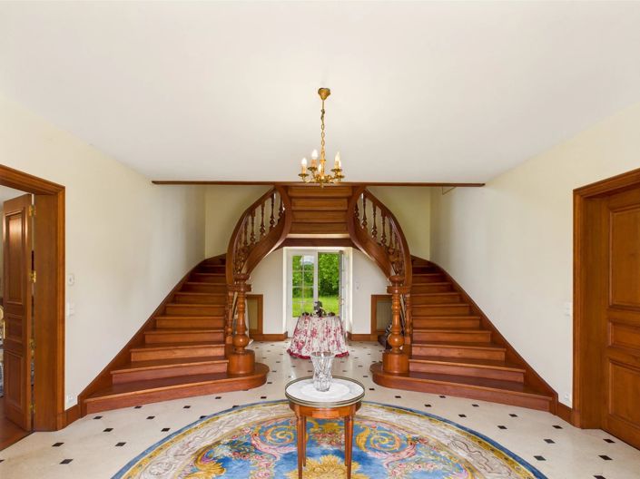 Image No.6-9 Bed House for sale