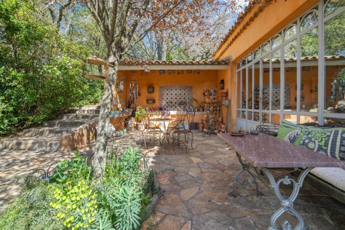 Image No.12-4 Bed House for sale