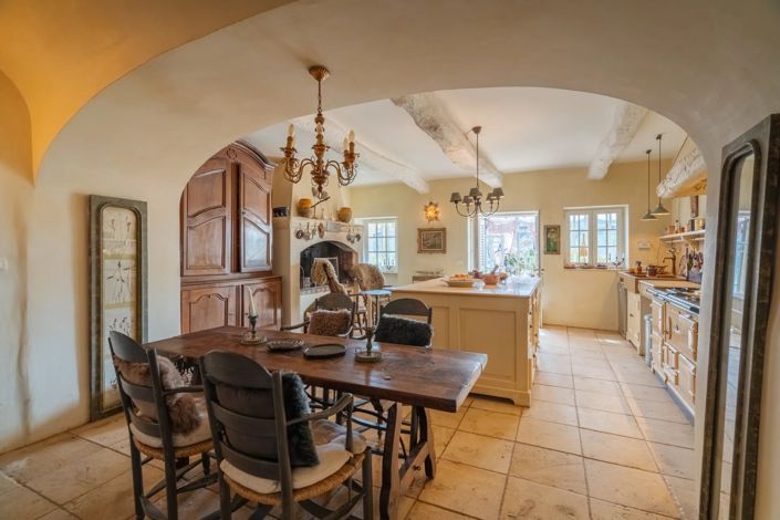 Image No.9-4 Bed House for sale