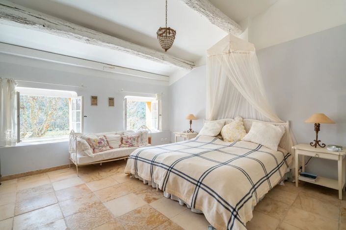 Image No.11-4 Bed House for sale