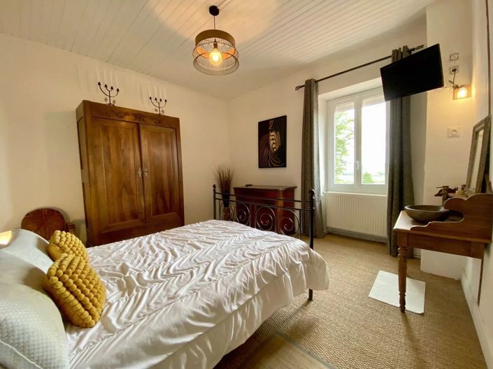 Image No.13-5 Bed Village House for sale