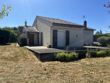 1 - Charente, House