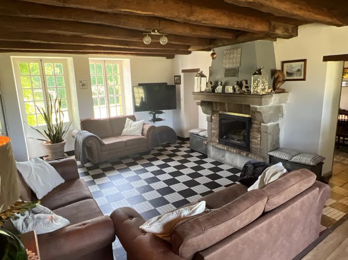 Image No.3-4 Bed Farmhouse for sale