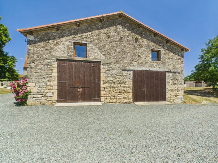 Image No.14-7 Bed House for sale