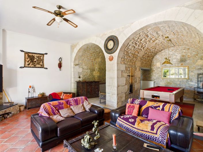 Image No.3-5 Bed House for sale