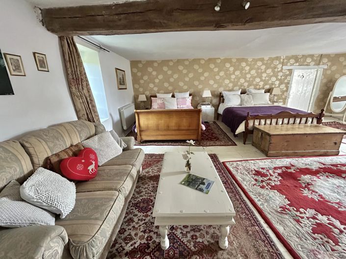 Image No.8-5 Bed Farmhouse for sale