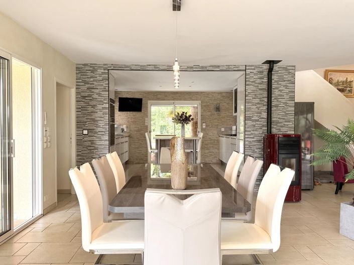 Image No.4-3 Bed House for sale