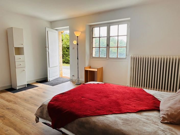 Image No.8-3 Bed House for sale