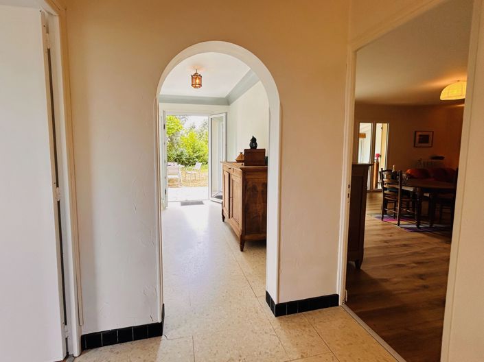 Image No.6-3 Bed House for sale