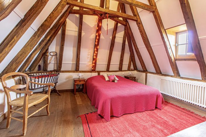 Image No.11-6 Bed House for sale