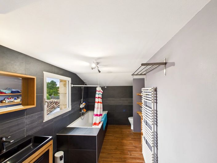 Image No.13-8 Bed House for sale