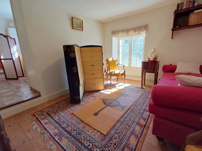 Image No.14-3 Bed House for sale