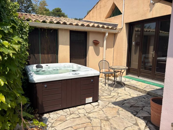 Image No.15-4 Bed House for sale