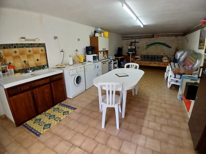 Image No.12-5 Bed House for sale