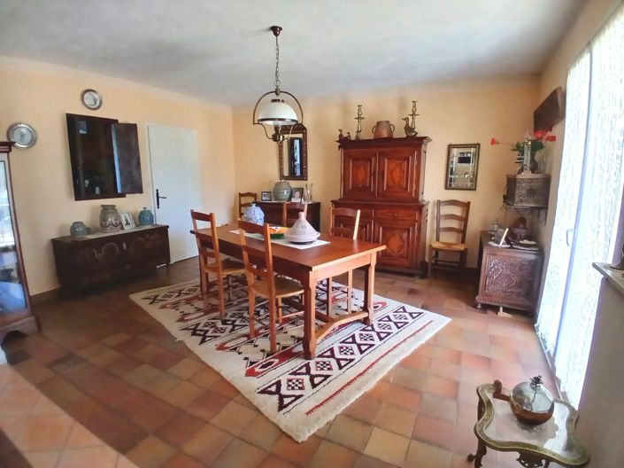 Image No.4-5 Bed House for sale