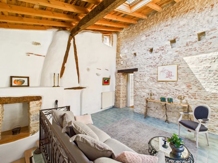 Image No.11-3 Bed House for sale