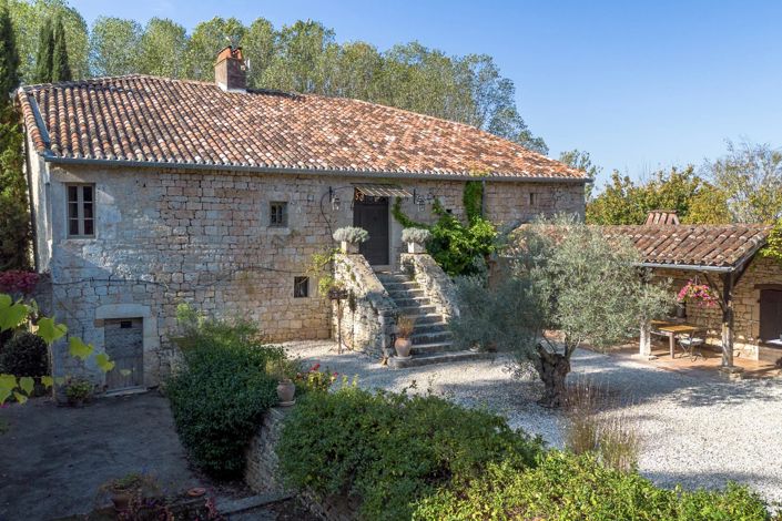 Image No.15-4 Bed House for sale