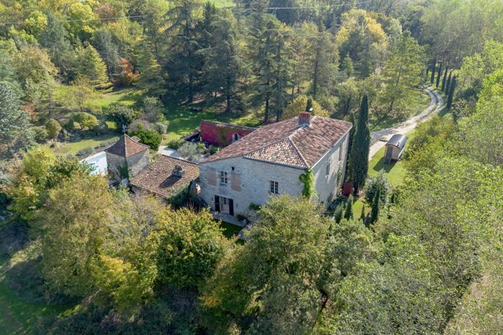 Image No.2-4 Bed House for sale