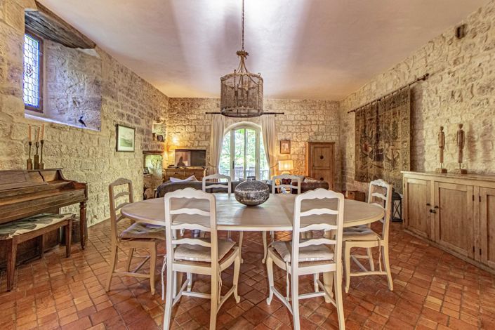 Image No.5-4 Bed House for sale