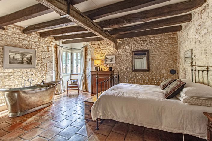 Image No.9-4 Bed House for sale