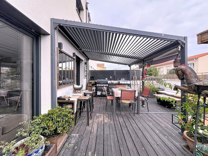 Image No.3-3 Bed House for sale