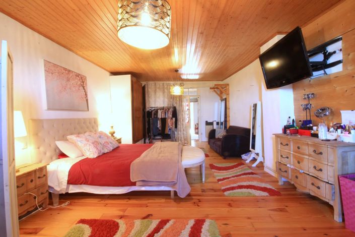 Image No.8-3 Bed House for sale