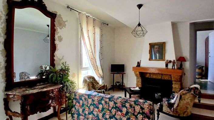 Image No.10-5 Bed House for sale