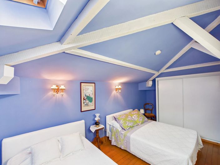 Image No.10-5 Bed House for sale