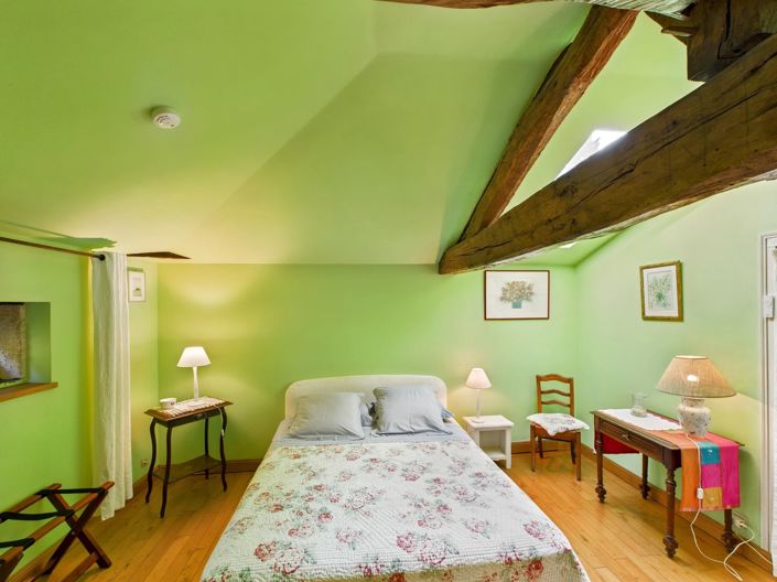 Image No.8-5 Bed House for sale
