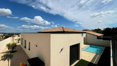 1 - Herault, House