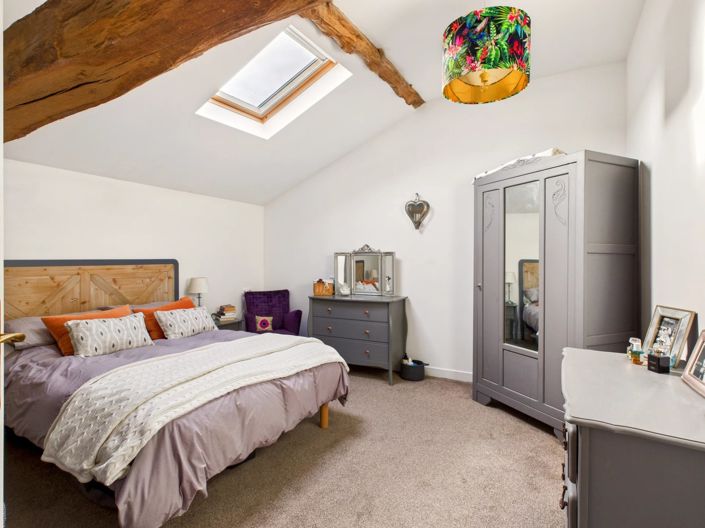 Image No.8-4 Bed Village House for sale