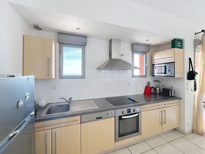 Image No.6-2 Bed Property for sale