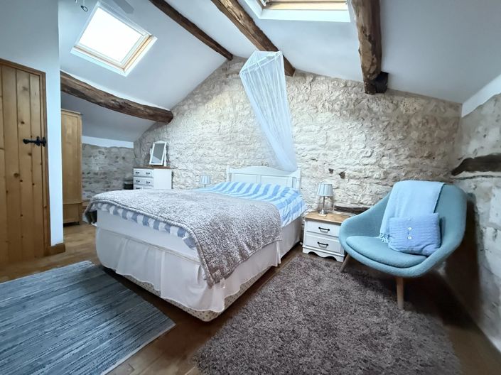 Image No.11-3 Bed House for sale
