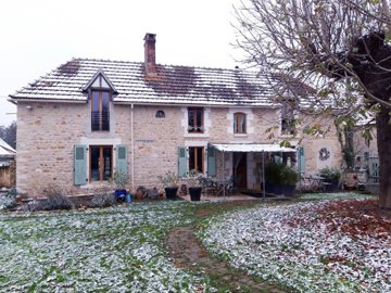 1 - Vienne, Village House