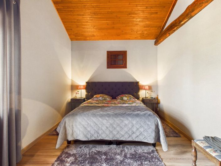 Image No.11-4 Bed House for sale