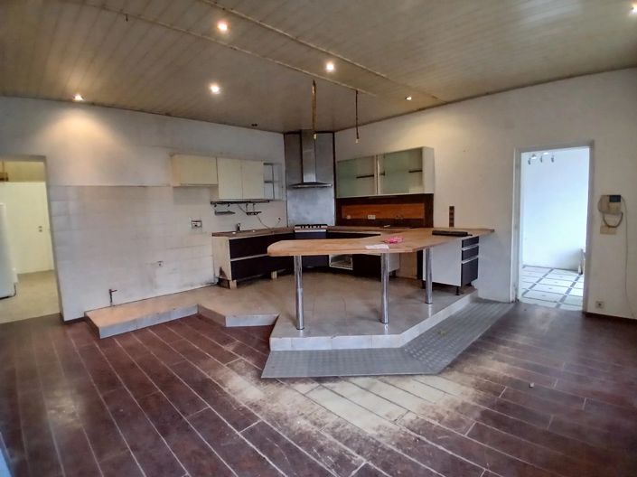 Image No.3-3 Bed House for sale
