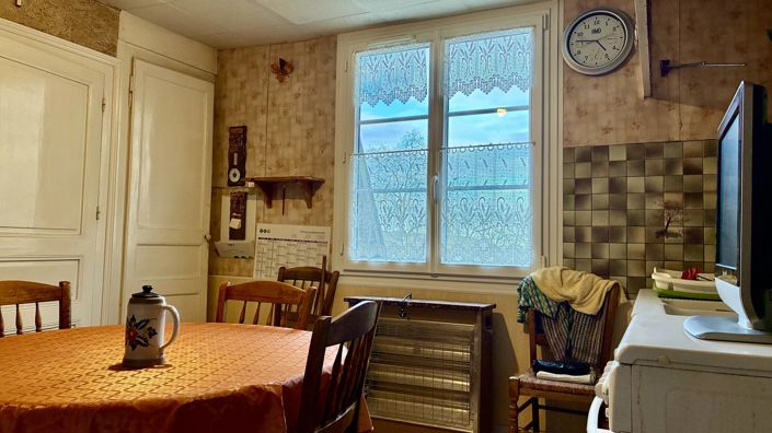 Image No.6-2 Bed House for sale
