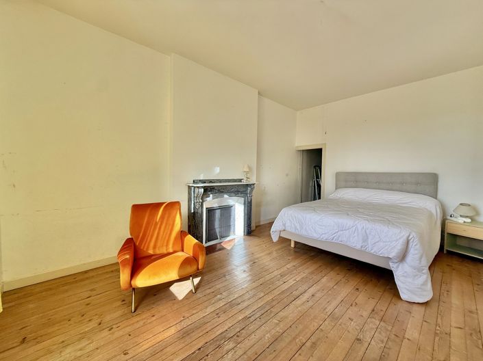 Image No.10-6 Bed House for sale