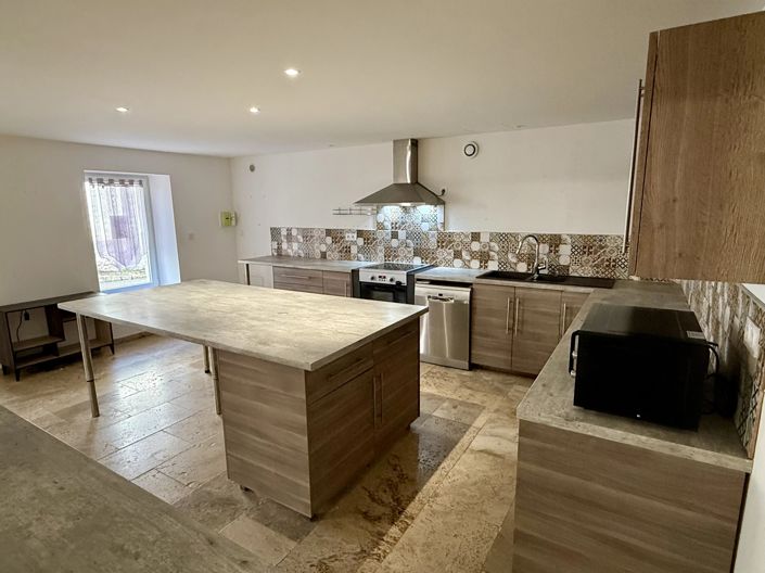 Image No.5-4 Bed Village House for sale