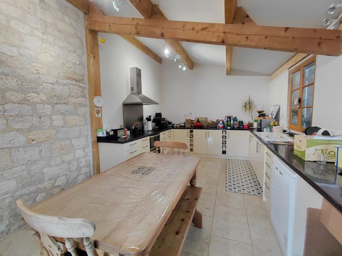 Image No.11-4 Bed House for sale
