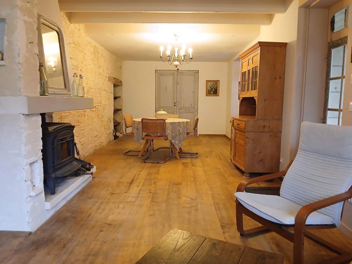 Image No.3-Maison de 4 chambres à vendre à Aubeterre-sur-Dronne