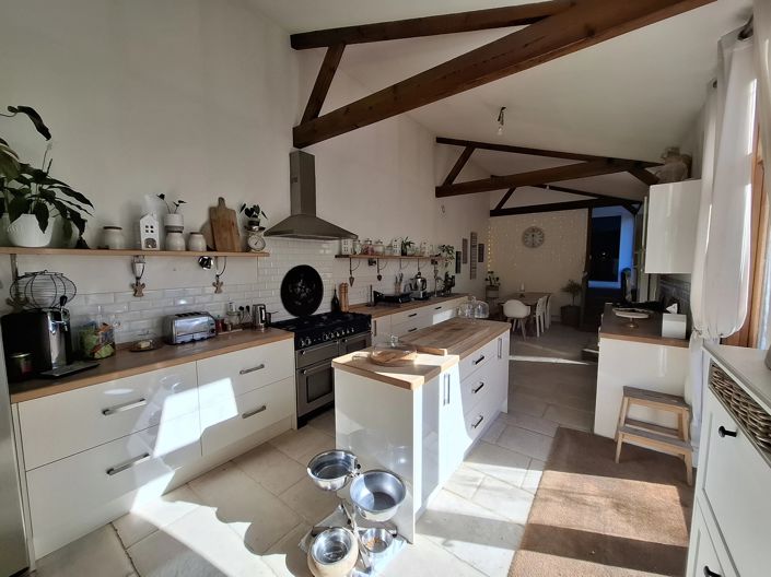 Image No.3-4 Bed House for sale